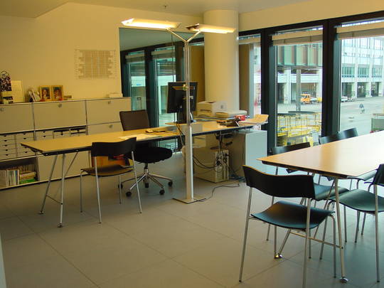AKM, Basel