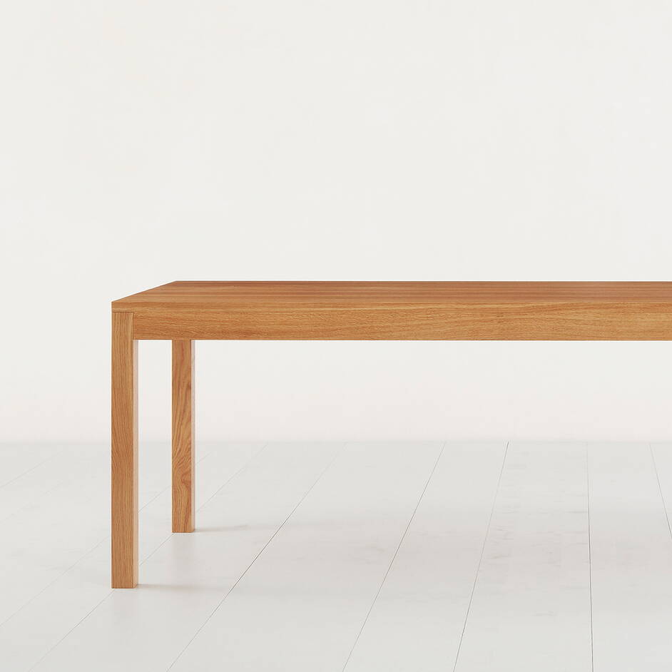 Page interne: table en bois massif