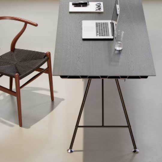 Internal Page: Unistandardtisch (1 Stk.)